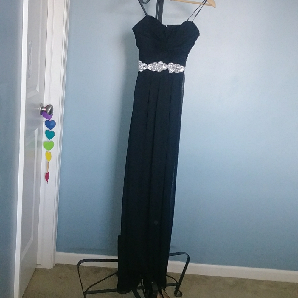 LN City Triangle BeadWaist Formal Strapless Dress